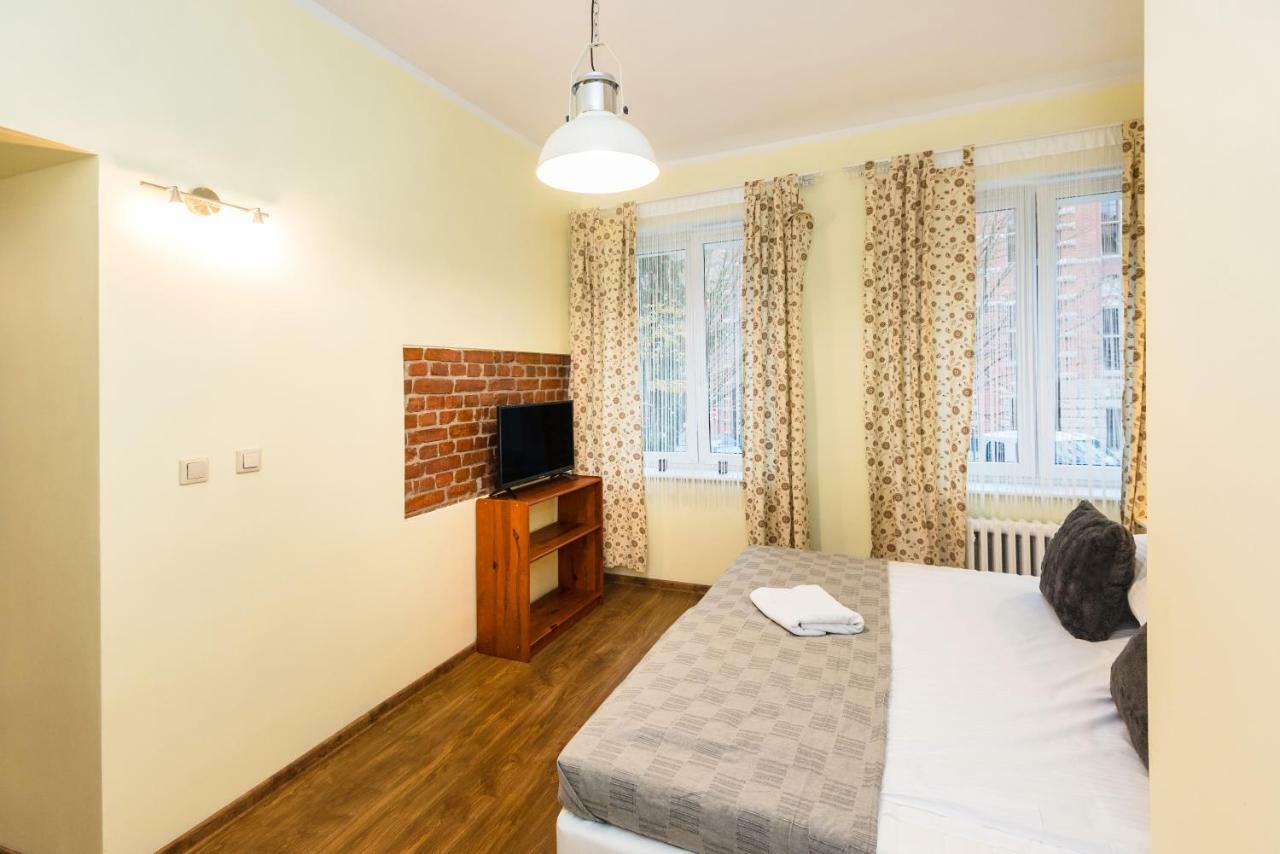 Apartament Przy Walach Chrobrego Estetino Exterior foto