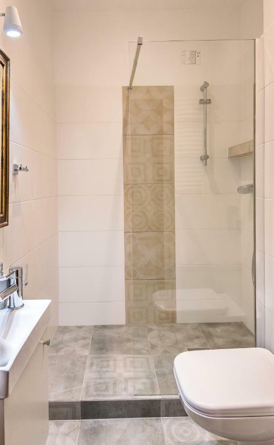 Apartament Przy Walach Chrobrego Estetino Exterior foto